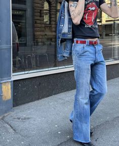 Men’s 70s Rock Fashion, Vintage 70s Outfits Men, Men’s 90s Grunge Fashion, Men’s Fashion 90s, 70s Outfits Men Casual, 70s Men Aesthetic, Masculine 70s Outfits, 70s Rock Style Men, 70s Fashion Boys