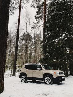 Jeep Renegade Limited Mojave Sand Winter Keep Renegade, Jeep Wrangler Beige, White Jeep Renegade, Jeep Renegade Aesthetic, Jeep Renegade Trailhawk, Dream Vision Board