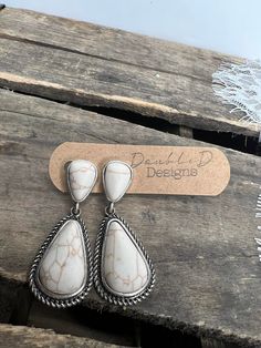 Add a western vibe to your next outfit with these amazing natural stone earrings! Southwestern White Teardrop Earrings, Vintage Natural Stone Earrings, Western Style Dangle Earrings For Pierced Ears, Vintage Earrings With Natural Stones, Southwestern White Drop Earrings, Handmade Western Dangle Earrings, Silver Western Style Earrings, Bohemian White Earrings With Natural Stones, White Bohemian Earrings With Natural Stones