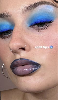 Maquillage Yeux Cut Crease, Eye Makeup Art, Makeup Obsession, Blue Makeup, Editorial Makeup