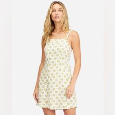 Billabong Women's Daisy Craze Mini Dress X-Small Salt Crystal Salty Blonde, Sea Dress, Billabong Dress, Green Daisy, Floral Halter Dress, Salt Crystal, Daisy Dress, Red Dress Women, Billabong Women