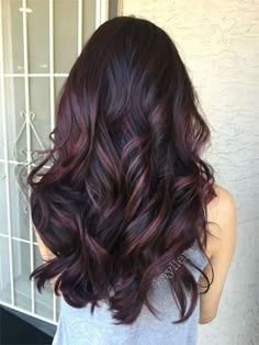 Blackberry Hair is the Unexpected Spring Hair Color Trend purple hair balayage Blackberry Hair, Spring Hair Color Trends, Trendy We Fryzurach, Purple Balayage, Peekaboo Highlights, Plum Hair, Spring Hair Color, Red Highlights, Spring Hair