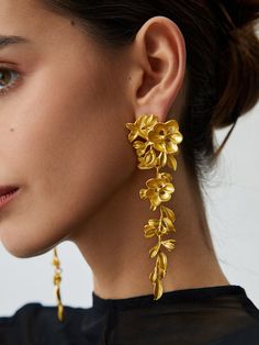 Floral Fringed Earrings Earrings Classy Elegant, Whimsical Gold Metal Earrings, Chic Gold Metal Flower Earrings, Elegant Metal Fringe Jewelry, Elegant Earrings Classy, Gold-tone Statement Earrings, Gold Flower Earrings, Nature-inspired, H R, Accessories Idea