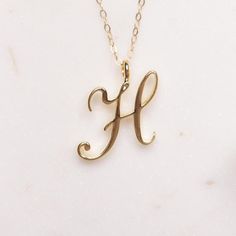 "H Initial Necklace - Cursive \"H\" initial gold pendant - Personalized initial gold pendant for women / Gift for her / for mom / for wife / Dainty \"H\" initial. Perfect every day necklace. Lovely gift for your self, sister, bridesmaids, new mom. Convo me if you would like to customize the length of the chain. The possibilities are endless. Pendant: Base metal is brass and 16K gold plated. Chain is 18 inches, 14k gold filled. (if you would like a longer or shorter chain, please contact us to cu Letters Cursive, Gold Initial Pendant, Gold Letter Necklace, Jewelry Clothing, English Alphabet, Initial Necklace Gold, Initial Pendant Necklace, Personalized Bridesmaid Gifts, Capital Letters