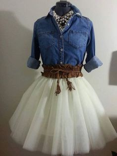 Bridal Dress With Cowboy Boots, Brides Maid Dress, Kemeja Denim, Diy Tulle Skirt, Tutu Style, Ivory Prom Dresses