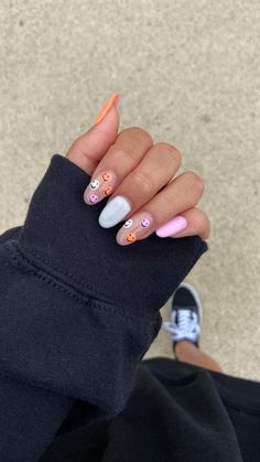 Short Almond Nails Designs Summer Simple, Cute Nails Designs For Acrylics, Cute Acrylic Nails For Summer Almond, Simply Nail Design, Trendy Acrylic Nails Coffin Short, Cute Acrylic Nails Designs Popular, Cute Nail Designs For Acrylics, Nails With Happy Face, White Nails With Colorful Designs