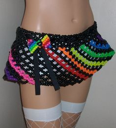 Kandi Outfits, Kandi Clothes, Kandi Creations, Rainbow Kandi, Kandi Rave, Rave Party Outfit, Raver Outfits, Rave Kandi, Kandi Beads