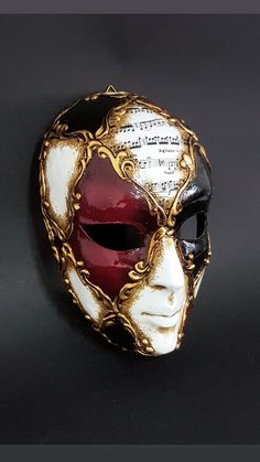 Volto Scacchi ! Maskerade Ball, Masquerade Mask Full Face, Face Mask Design Art, Maskerade Mask, Masquarade Mask, Face Mask Masquerade, Mask Masquerade Ball, Mask Full Face, Masquerade Ball Mask