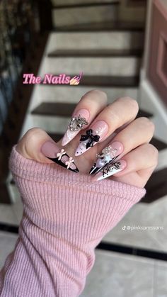 Fake Crying, Girl Pranks, Grunge Nails, Her Nails, Dope Nail Designs, Sao Paulo Brazil, Really Cute Nails, Cry Out, Soft Nails