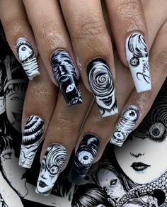 Fall Goth Nails, Uzumaki Nails, Harry Potter Nail Art, Nails Artist, Skull Nails, Art Deco Nails, Nails Arts