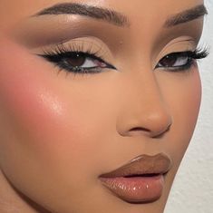 Simple Chic Makeup Looks, Siren Eye Makeup Black Women, Revenge Makeup Looks, Elopement Makeup, Dramatic Eyeliner, Maquillage On Fleek, Girly Tingz, Makeup For Black Skin, Nails Nude