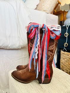 Trending cowboy boots with ribbon Preppy Cowboy Boots, Hoco Overalls, Uga Gameday, Modest Fashion Fall, Cute Cowgirl Boots, Kansas University, Belmont University