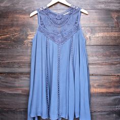 slate blue boho crochet lace dress Bohemian Lace Dress, Chique Outfit, Estilo Hippie, Crochet Lace Dress, Vintage Style Dresses, Boho Crochet, Slate Blue, Dress 100, Style Dress