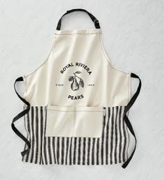 an apron with the words royal rivier pears on it