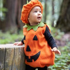 Baby Unisex Halloween Pumpkin Smiley Romper & Hat Wholesale Clothing Baby - PrettyKid Baby Pumpkin Halloween Costume, Toddler Pumpkin Costume, Baby Pumpkin Outfit, Disfraz Minnie Mouse, Baby Pumpkin Costume, Baby Boy Halloween, Halloween Romper, Baby Halloween Outfits, Pumpkin Halloween Costume