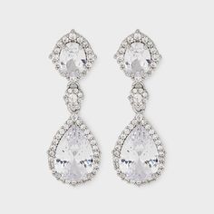 Whether you're stepping onto the dance floor or into the boardroom, let this pair of earrings be your statement piece. Fine jewelry without the hefty price tag, these cubic zirconia teardrop stone earrings offer the look & feel of expensive diamond earrings at a fraction of the cost. The teardrop shade adds a touch of elegance, making these earrings a timeless addition to your jewelry assortment. Step out in style and with our exquisite cubic zirconia teardrop stone earrings. Teardrop Earrings Silver, Quince Earrings, Big Silver Earrings, Expensive Earrings, Expensive Diamond, Gold Statement Earrings, Hoop Earring Sets, Accessories Jewelry Earrings, Stud Earrings Set