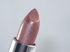 Mauve Lipstick Makeup, Bronze Lipstick, Shimmer Lipstick, Lip Color Makeup, A Muse, Makijaż Smokey Eye, Lipstick Color, Beauty Makeup Tips