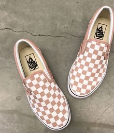 Checkered Shoes, Plaid Shoes, Checkered Vans, Kicks Shoes, Shoes Vans, Sneakers Running, Shoe Closet, Crazy Shoes, Shoes Womens