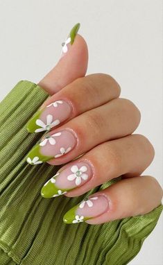 Graduation Nails, Hippie Nails, Colorful Nails, Her Nails, Pretty Acrylic Nails, Floral Nails, Dope Nails, Short Acrylic Nails, Nail Arts