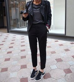 Jeans Trend, Black Cropped Pants, Looks Street Style, Looks Black, Mode Inspo, Inspiration Mode, Looks Style