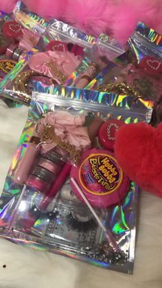 Mean Girls Party, Foster Kids, Diy Gifts To Sell, Lip Gloss Homemade, Money Girl, Business Baby, Packaging Ideas Business, Pink Birthday Party, Small Business Packaging Ideas