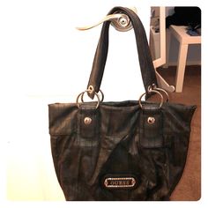 Guess Bag. Never Used. Nwot. Pristine Condition. 2000s Bags, Bags Guess, Guess Bag, Guess Bags, Womens Tote Bags, Women Shopping, Color