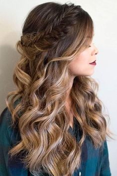 Trendy We Fryzurach, Pageant Hair, Prom Hairstyles For Short Hair, Graduation Hairstyles, Fishtail Braid, Prom Hairstyles For Long Hair, Penteado Cabelo Curto, Long Wavy Hair, Prom Hairstyles