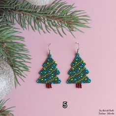 Christmas Tree Earrings Winter Earrings Christmas Beaded - Etsy Christmas Beaded Earrings, Pearls Jewelry Diy, Xmas Earrings, Pumpkin Jewelry, Red Flower Earrings, Pony Bead Patterns, Winter Earrings, Holiday Bows, Brick Stitch Earrings