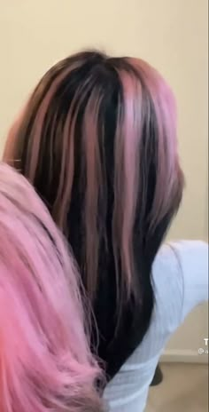 Idea For Hair Color, Pink And Black Hair Color Ideas, Skunk Hair Dye Pink, Pink Hair Tips Black, Black Hair With Light Pink Highlights, Matching Hair Color Couples, Draculaura Hairstyle, Black And Light Pink Hair, Dyed Hair Underneath