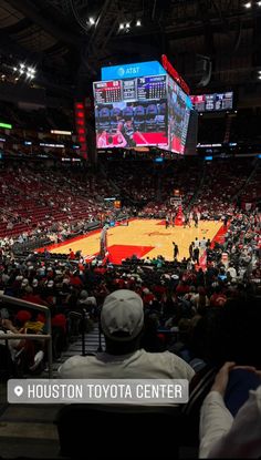 the houston toyota center during a basketball game