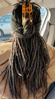 Dreads With Claw Clip, Locs In Hair Clip, Claw Clips Locs, Loc Styles With Claw Clip, Locs Hair Clips, Claw Clip Locs Hairstyles, Thick Long Locs, Locs And Claw Clips, Locs Claw Clip Style