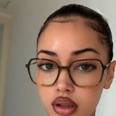 Cindy Kimberly Fan Page on Instagram: "🐈‍⬛" Glasses For Round Faces, Glasses Outfit, Glasses Frames Trendy, Big Glasses, Fake Glasses, Glasses Trends