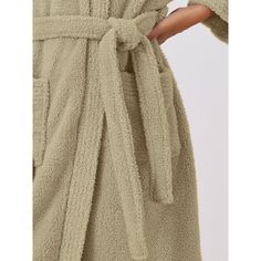 This robe is the perfect combination of comfort and functionality. This robe typically includes a long robe and a tie waist. The fluffy fabric is warm thick and super water-absorbent, offering a good experience while showering, spa, sauna or pool, and soft on the skin, keeping warm and comfortable all night in fall and winter. The robe made from fluffy flannel adds a feminine and lovely touch, making it perfect for women who want to feel comfortable but also look pretty. The plush Flannel robe i Terry Cloth Bathrobe, Flannel Robe, Fluffy Fabric, Spa Sauna, Matching Robes, Flannel Women, Sleeve Packaging, Women's Robe, Shawl Collar