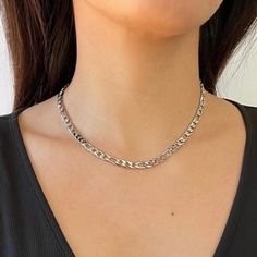 New Women's 925 Silver Figaro Chain Necklace Details: Length 18" Width 3mm 100% Genuine 925 Sterling Silver (Stamped) Retail Price $295 Buy With Confidence From A Trusted Seller With A 99%+ Feedback Rating! A0180 (Id-20) Crescent Jewelry, Silver Figaro Chain Necklace, Silver Figaro Chain, Gold Costume Jewelry, Eagle Necklace, Figaro Chain Necklace, Black Choker Necklace, Beaded Tassel Necklace, Layered Necklaces Silver