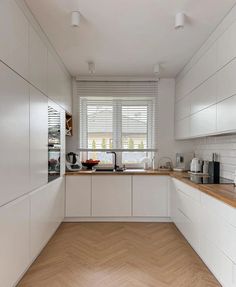 Scandinavian Kitchen Design, Shaped Kitchen, Extension Ideas, Kitchen Design Modern White, Kitchen Design Plans, House Design Kitchen, Kitchen Room Design