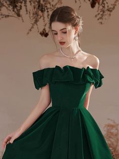 Rockabilly Wedding Dresses, Green Long Prom Dress, Two Piece Bridesmaid Dresses, Flowy Prom Dresses, Prom Dress Green, Wedding Dress Detachable Skirt, Puffy Prom Dresses, Tight Prom Dresses, Pleated Party Dress