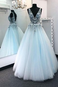 Sky Blue Prom Dress Long, Blue Dresses For Wedding, Prom Dress Floral, Formal Dress Lace, Sky Blue Prom Dress, Blue Evening Dress, Gown Pictures, Blue Dress Formal, Graduation Dresses