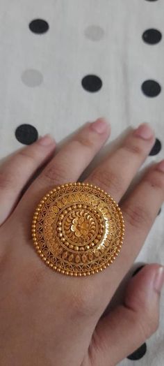 Big Gold Rings For Women Indian, Gold Big Ring Design For Women, Anguthi Design Gold, Tikli Jewelry Gold, Bridal Rings Indian Gold, Big Rings Indian Gold, Gold Bangles Design Modern, Modern Mangalsutra Designs Gold