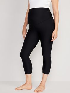 full panel stretches over belly side pockets go-dry wicks moisture fitted through hip and thigh cropped skinny leg hits at calf 21" inseam model is approximately 5'9" and wears a size M (8) Perfect Leggings, Old Navy Maternity, Crop Leggings, Womens Maternity, Jack Black, Bottom Clothes, Wicks, Cropped Leggings, Black Leggings