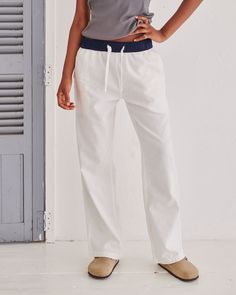 Our Flipin’ Linen trousers have a unique flippable waistband that allows you to choose between a high or low-waisted fit, with a plain or contrasting look. They come in a natural, unbleached colour and have four deep pockets. Whether you are travelling around the world or chilling out after a long day, they are your perfect companion. Toms Trunks, Travelling Around The World, Classic Trousers, Birthday Wishlist, Long Day, Linen Trousers, Low Waisted, Sarong, British Indian