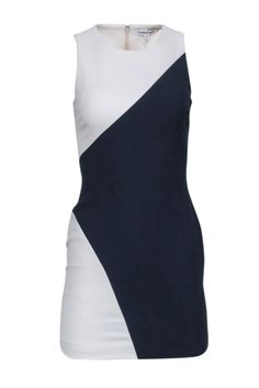 Current Boutique-Elizabeth & James - Navy & White Color Block Sleeveless Dress Sz 2 Sleeveless Color Block Dress For Night Out, Elegant Fitted Color Block Mini Dress, Elegant Color Block Mini Dress For Party, Modern White Dress For Night Out, Elegant Contrast Color Block Dresses, Chic Sleeveless Color Block Dresses, Elegant Color Block Dresses, Chic Navy Mini Dress, Elegant Navy Sleeveless Mini Dress