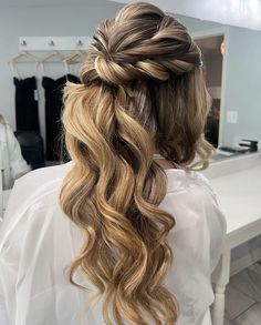 Sandra Monzon-Atlanta Ga Bridal Hairstylist | I love this look and think it will be perfect for this prom season, don’t you think? I hope this video helpful if so please don’t forget to… | Instagram