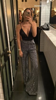 Casual Performance Outfits, Elegantes Party Outfit, Hslot Outfit Ideas, Harry Styles Concert Outfit, New Year’s Eve Outfit, Harry Styles Outfit, Taylor Swift Tour Outfits, Looks Pinterest, Fiesta Outfit