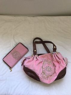 Juicy Bag, Shoes Board, Y2k Bags, Big Handbags, Trendy Purses, Juicy Couture Handbags, Cheap Purses, Popular Handbags, Pink Barbie