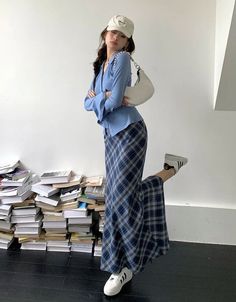 Blue Plaid Skirt, Fishtail Skirt, Half Skirt, Fashion Mistakes, Skirt Outfit, Summer Fabrics, Plaid Skirt, Casual Style Outfits