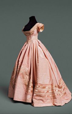 Special Event Dresses, Pink Evening Dress, Period Dress, 19th Century Fashion, Old Dresses