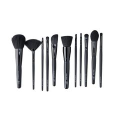 e.l.f. Cosmetic's 11 Piece Brush Set includes professionally designed makeup brushes for all your makeup needs. Use them at home or on the go! These cruelty-free brushes are made with 100% animal hair-free, synthetic bristles. Brushes Included: Eyeshadow "C" Brush Small Angled Brush Small Precision Brush Small Smudge Brush Complexion Brush Fan Brush Powder Brush Angled Foundation Brush Concealer Brush Blush Brush Eye Contour Brush e.l.f. brushes are synthetic, vegan, cruelty-free. e.l.f. is prou Makeup Brushes Aesthetic, Elf Brush, Elf Brushes, Complete Makeup, Cover Girl Makeup, Cream Eyeliner, Free Brushes, Face Kit, Makeup Brush Kit