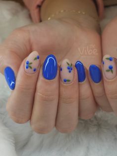 Blueberry Nails Art, Blueberry Nail Design, Red And Blue Nails Design, Blueberry Nail Art, Nail Designs On Natural Nails, Easy Summer Nail Ideas, Nails Summer Blue, Lake Nails, Faith Nails