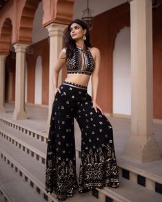 Sharara With Blouse Designs, Black Photoshoot Outfit, Lehanga Idea, Dresses Trendy Party, Sharara Blouse, Blouse And Sharara, Black Photoshoot, Cute Party Dresses, Hot Black Dress