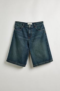 Oversized BDG baggy jorts in premium BDG denim. Longline denim shorts with a relaxed fit and zip fly. Urban Outfitters exclusive. Features BDG Astro baggy jorts Rigid BDG denim Loose longline fit 5-pocket; zip fly UO exclusive Content + Care 100% Cotton Machine wash Imported Size + Fit Model in Dark Green 6'1.5" and wearing size 32 Measurements taken from size 32 Rise: 14" Inseam: 11.5" Leg opening: 12.5" | BDG Astro Baggy Denim Jort in Dark Green, Men's at Urban Outfitters Baggy Bermuda Shorts, Oversized Shorts Men, Cali Fits, Jean Patches, Bloke Core, Rockstar Fashion, First Day Of School Fits, Mens Winter Fashion Outfits, Y2k Pants